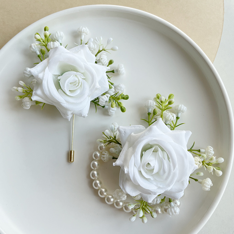 Boutonniere Buttonhole Flowers - Wedding Supply List incelemesi ve fiyatı